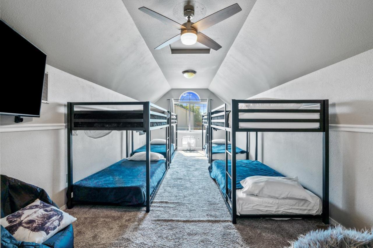 Southwestern Style 4 Bedroom Nampa Home Sleeps 16! Экстерьер фото